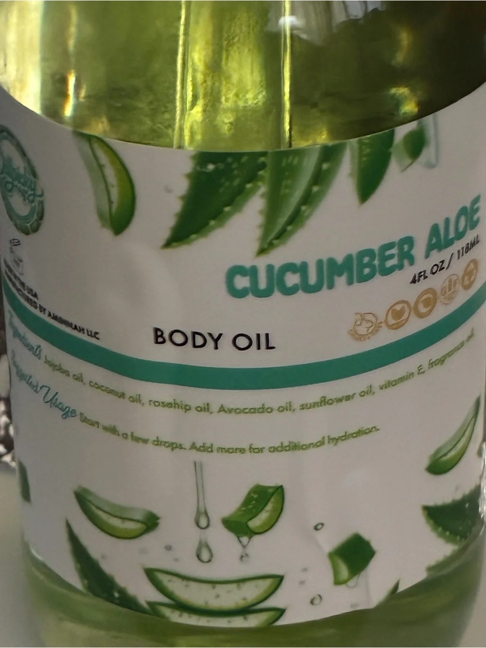Cucumber Aloe Body Oil made by Dillpicky which is manufactured by Aminnah